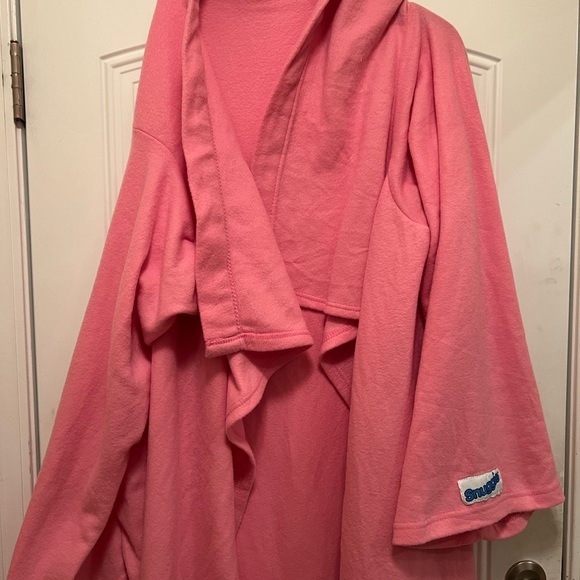 Snuggie - Picture 2 of 4